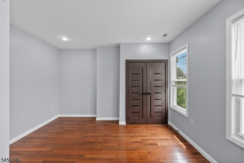 100 Atlantic St Property Photo 24