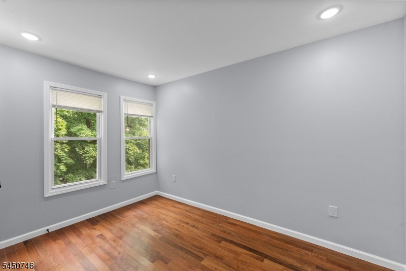100 Atlantic St Property Photo 28