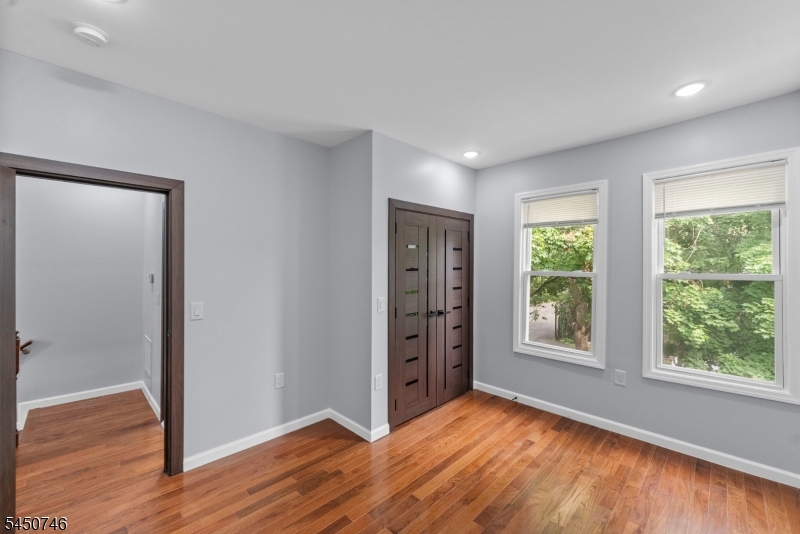100 Atlantic St Property Photo 29