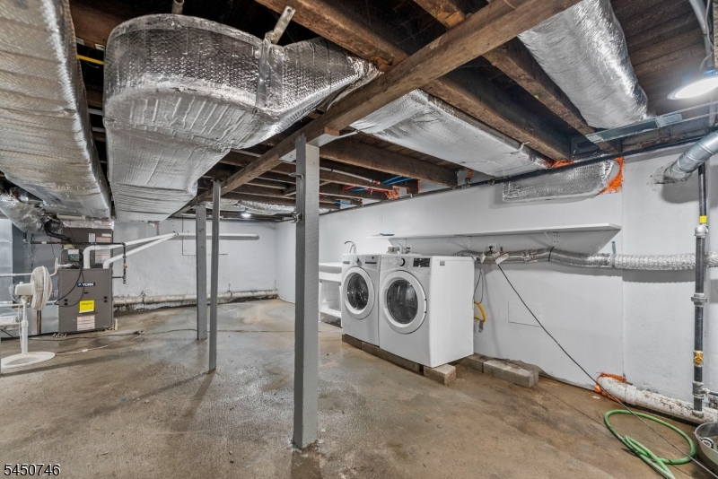100 Atlantic St Property Photo 35