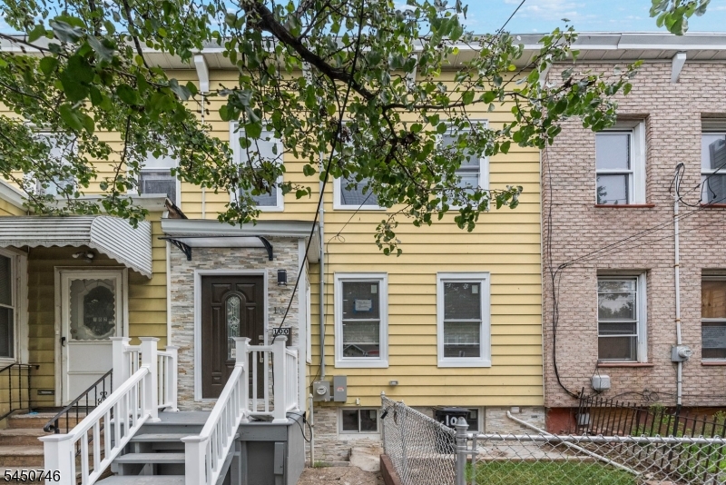 100 Atlantic St Property Photo 41