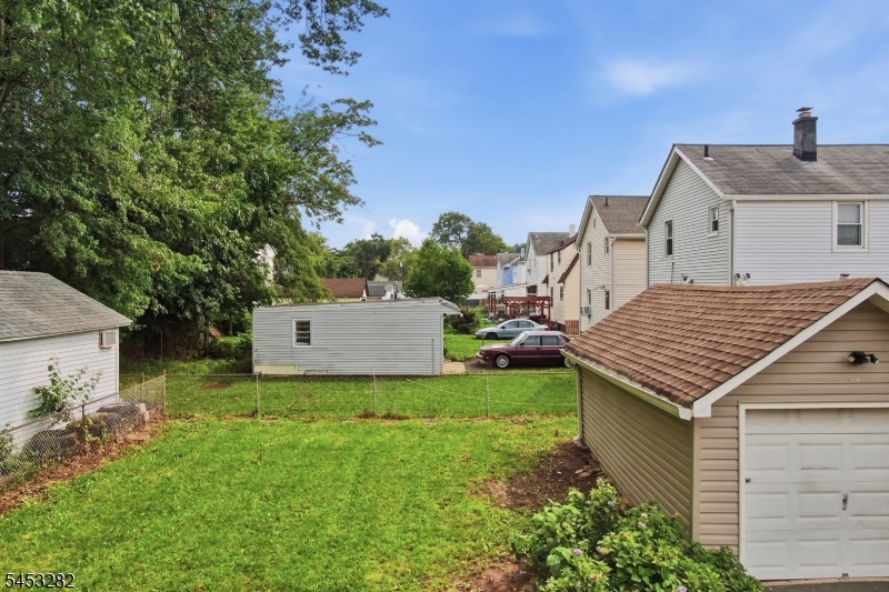 624 Britton St Property Photo 29
