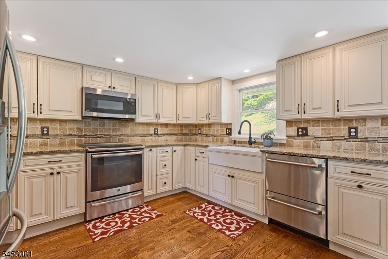 77 W Shore Trl Property Photo 20