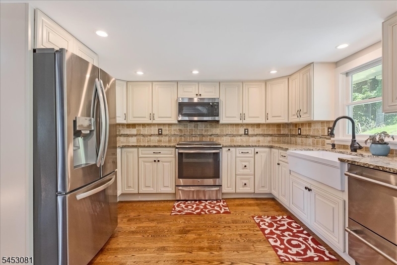 77 W Shore Trl Property Photo 22