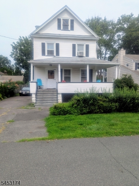 815 Wallberg Ave Property Photo 1