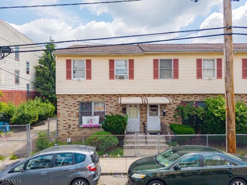 265 Rosa Parks Blvd Property Photo 1