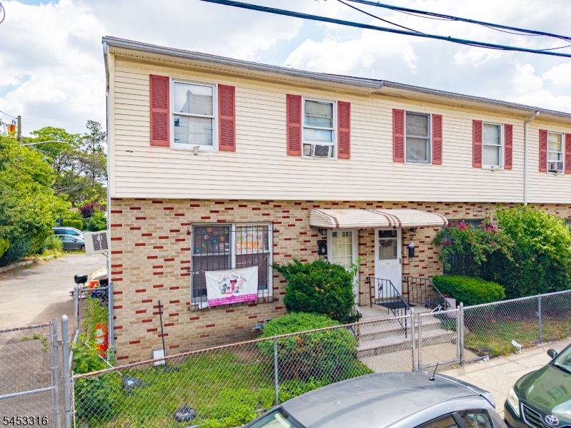 265 Rosa Parks Blvd Property Photo 18