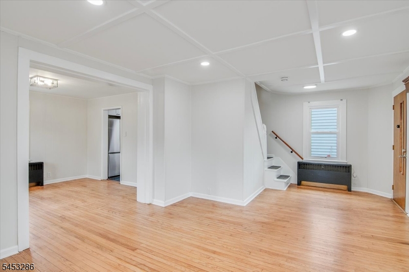 27 Moran St Property Photo 5