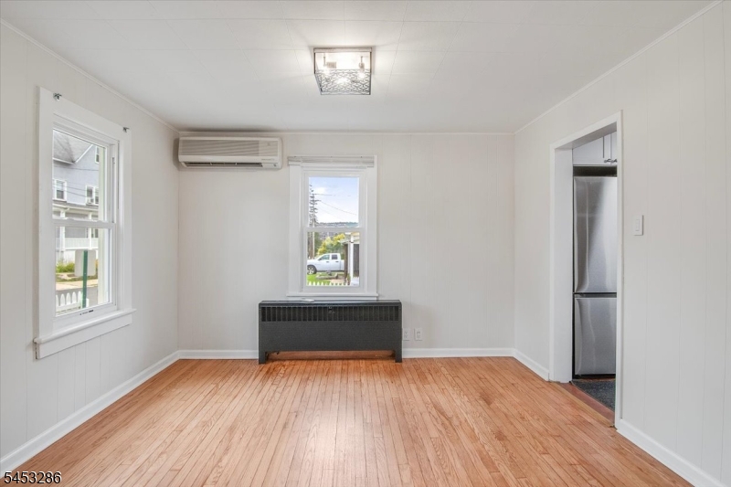 27 Moran St Property Photo 6