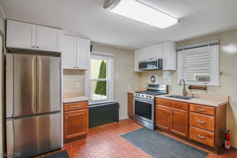 27 Moran St Property Photo 9