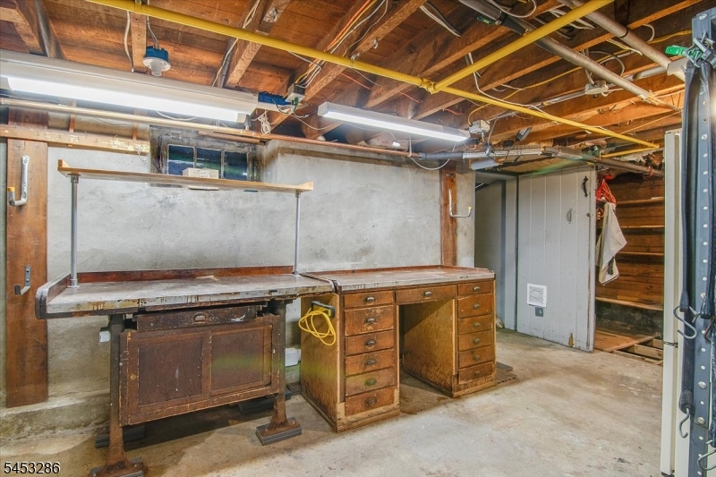 27 Moran St Property Photo 18