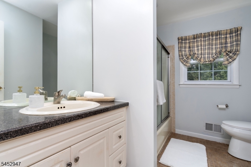 1008 Carteret Rd Property Photo 19