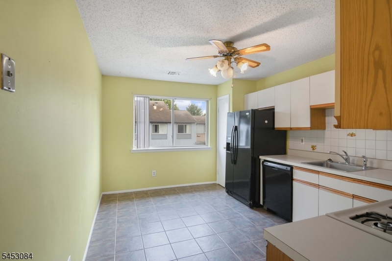252 Drake Ln Property Photo 7