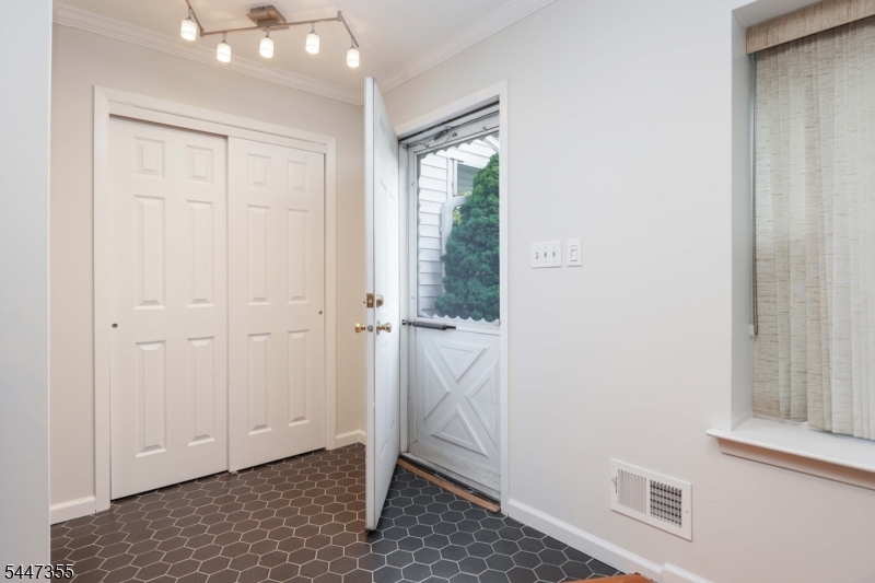 16 Yarmouth Ct Property Photo 23