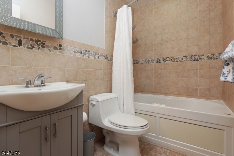 16 Yarmouth Ct Property Photo 29