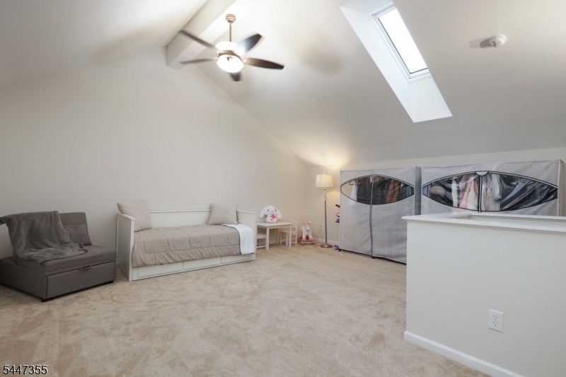 16 Yarmouth Ct Property Photo 35