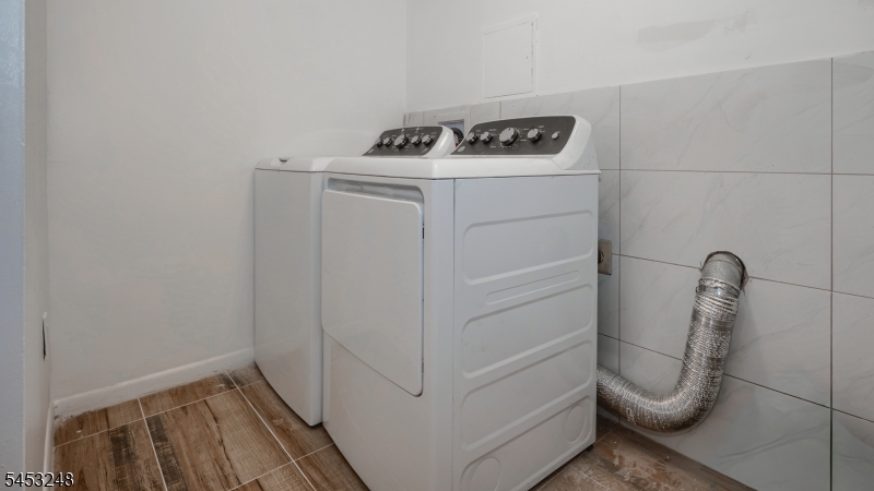 2140 Harmon Cove Tower 2140 Property Photo 23