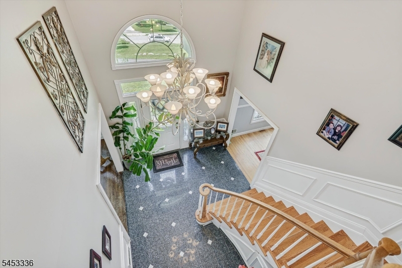 10 Skyler Ct Property Photo 6
