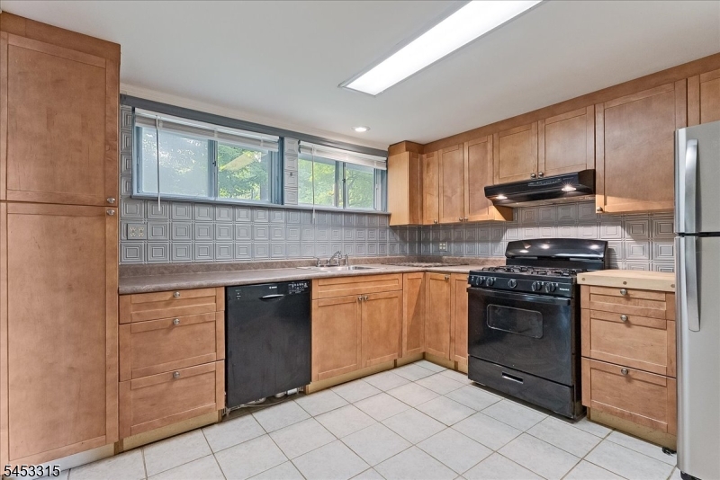 52 Hilltop Trl Property Photo 10