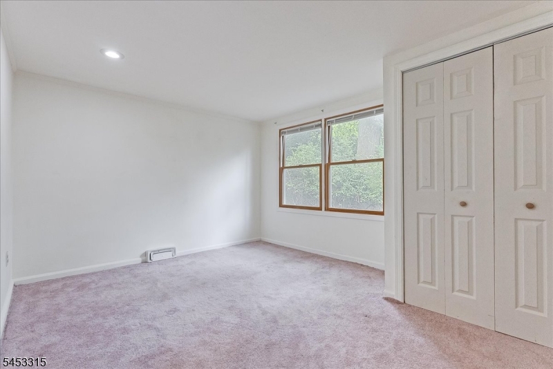 52 Hilltop Trl Property Photo 13