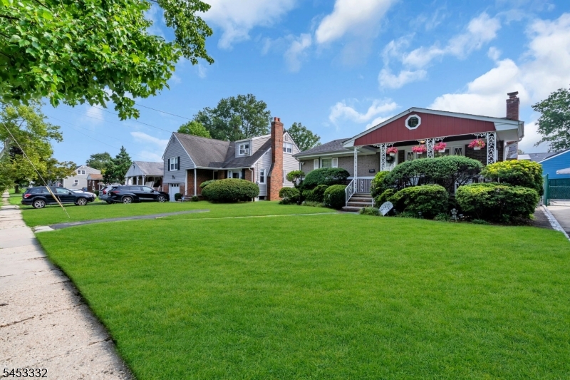 1004 Ross St Property Photo 4