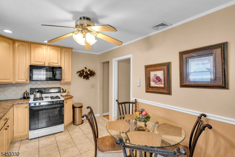 1004 Ross St Property Photo 11