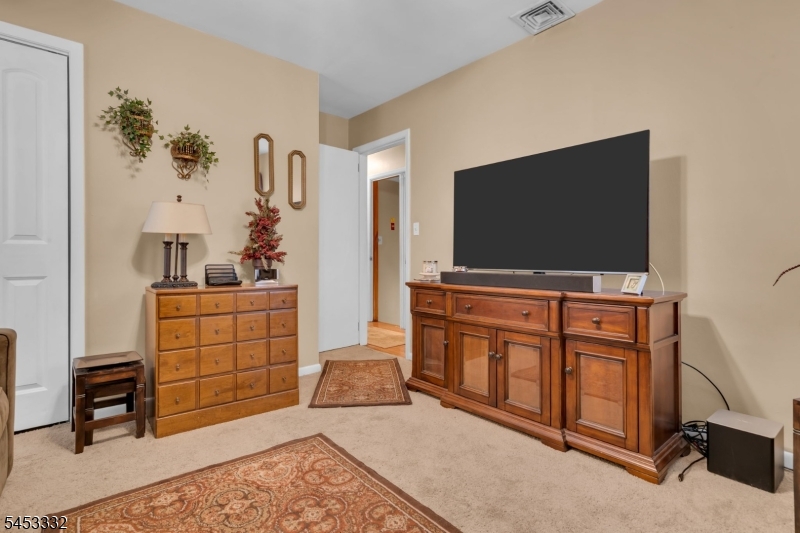 1004 Ross St Property Photo 12