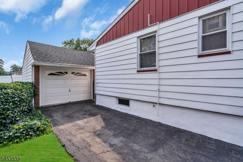 1004 Ross St Property Photo 24