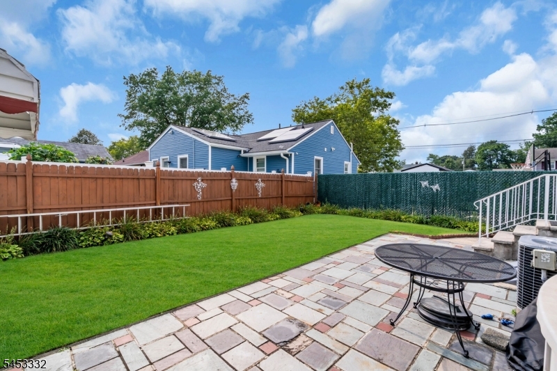 1004 Ross St Property Photo 25
