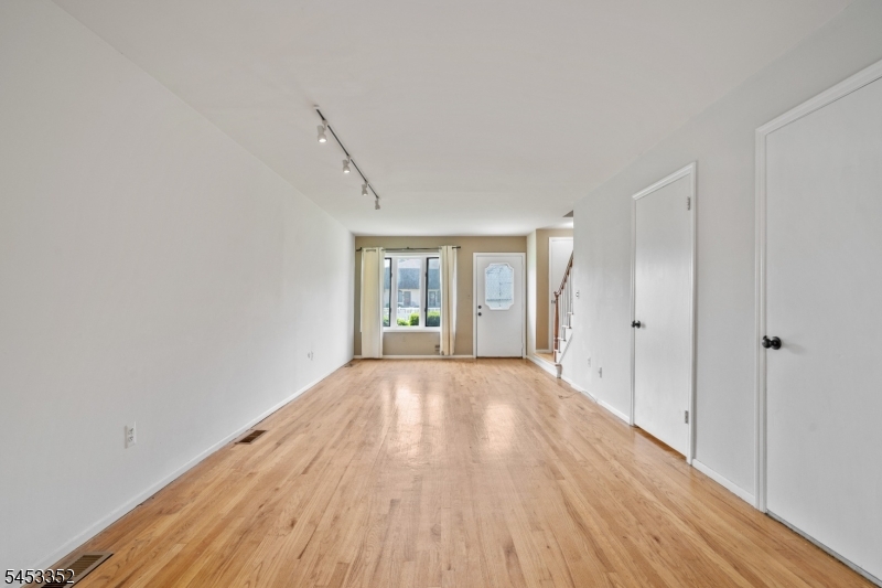 24 River Rd 35 Property Photo 8