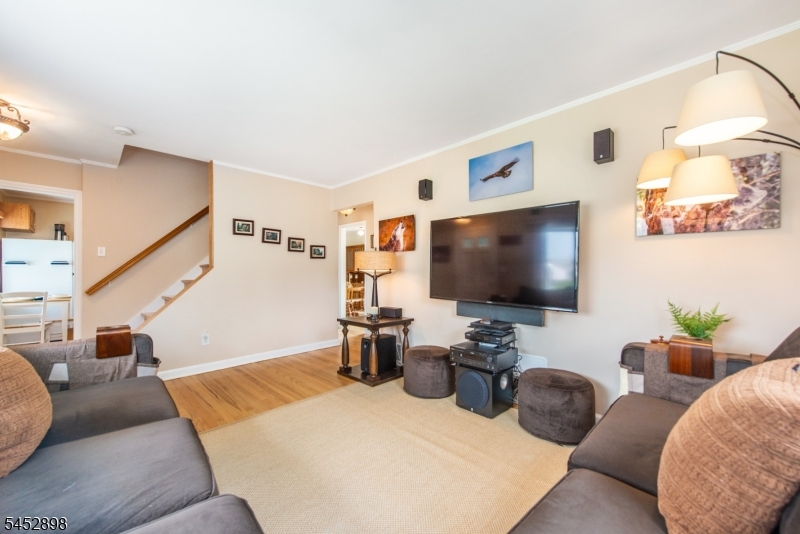 9 Clairmont Rd Property Photo 6
