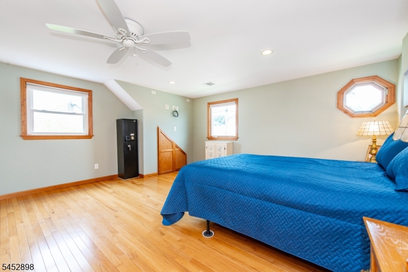 9 Clairmont Rd Property Photo 8