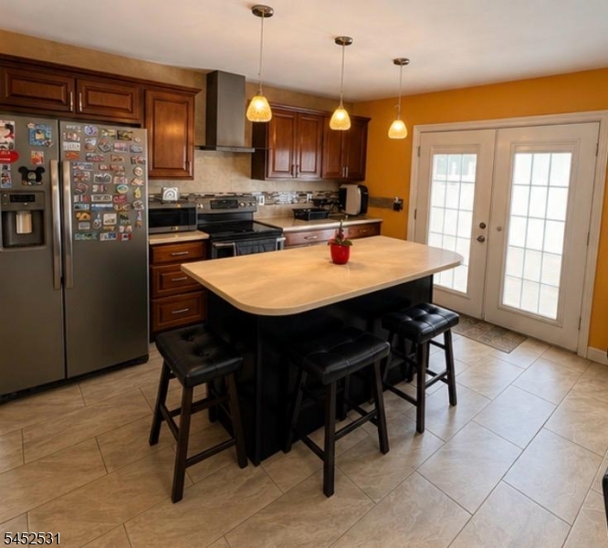 22 E High St Property Photo 3