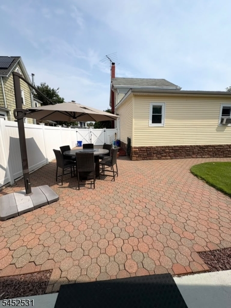 22 E High St Property Photo 16