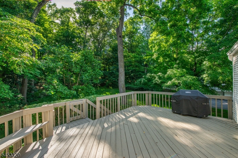 12 Colonial Dr Property Photo 34