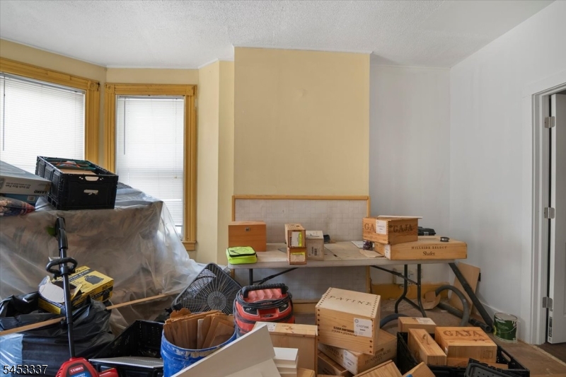 195 Duane St Property Photo 4
