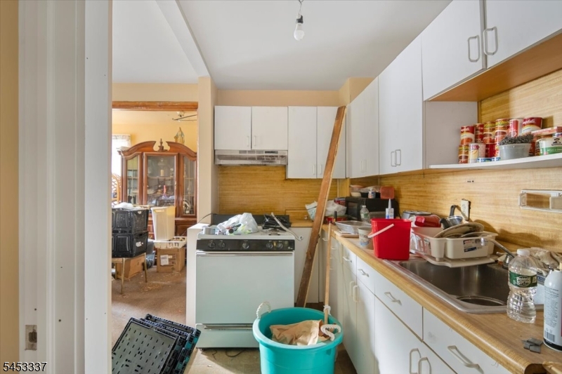 195 Duane St Property Photo 8
