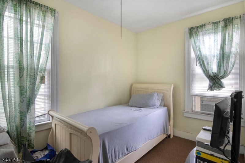 195 Duane St Property Photo 12