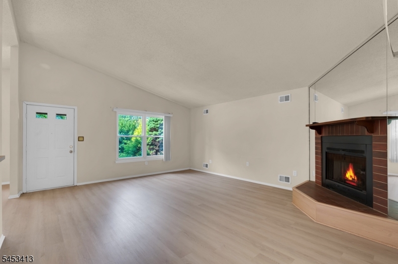 17 Seaview Ave Property Photo 8