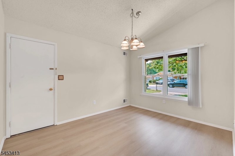 17 Seaview Ave Property Photo 11