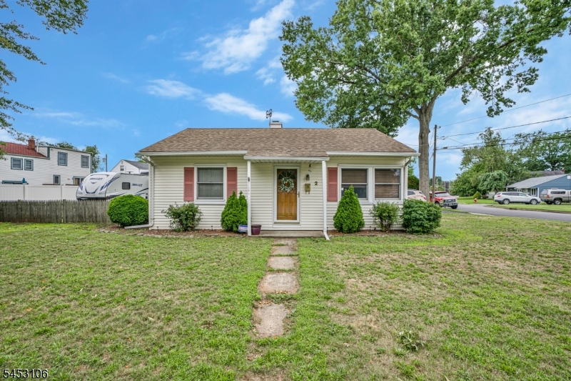 2 Orchid Pl Property Photo 3