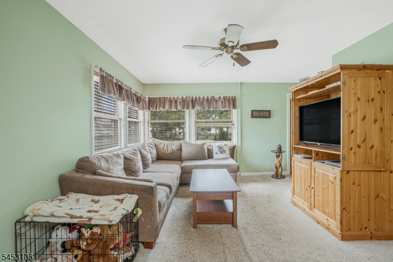 2 Orchid Pl Property Photo 7