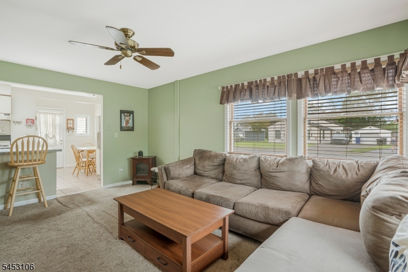 2 Orchid Pl Property Photo 9