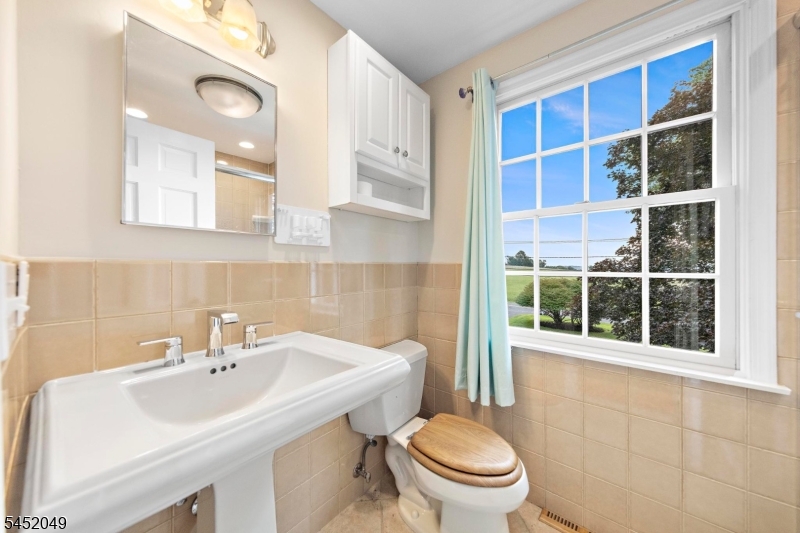 186 Fairview Rd Property Photo 38