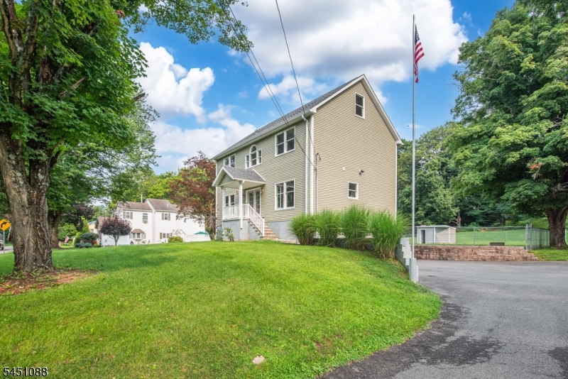 157 Halsey Rd Property Photo 1