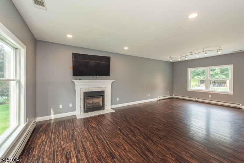 157 Halsey Rd Property Photo 6