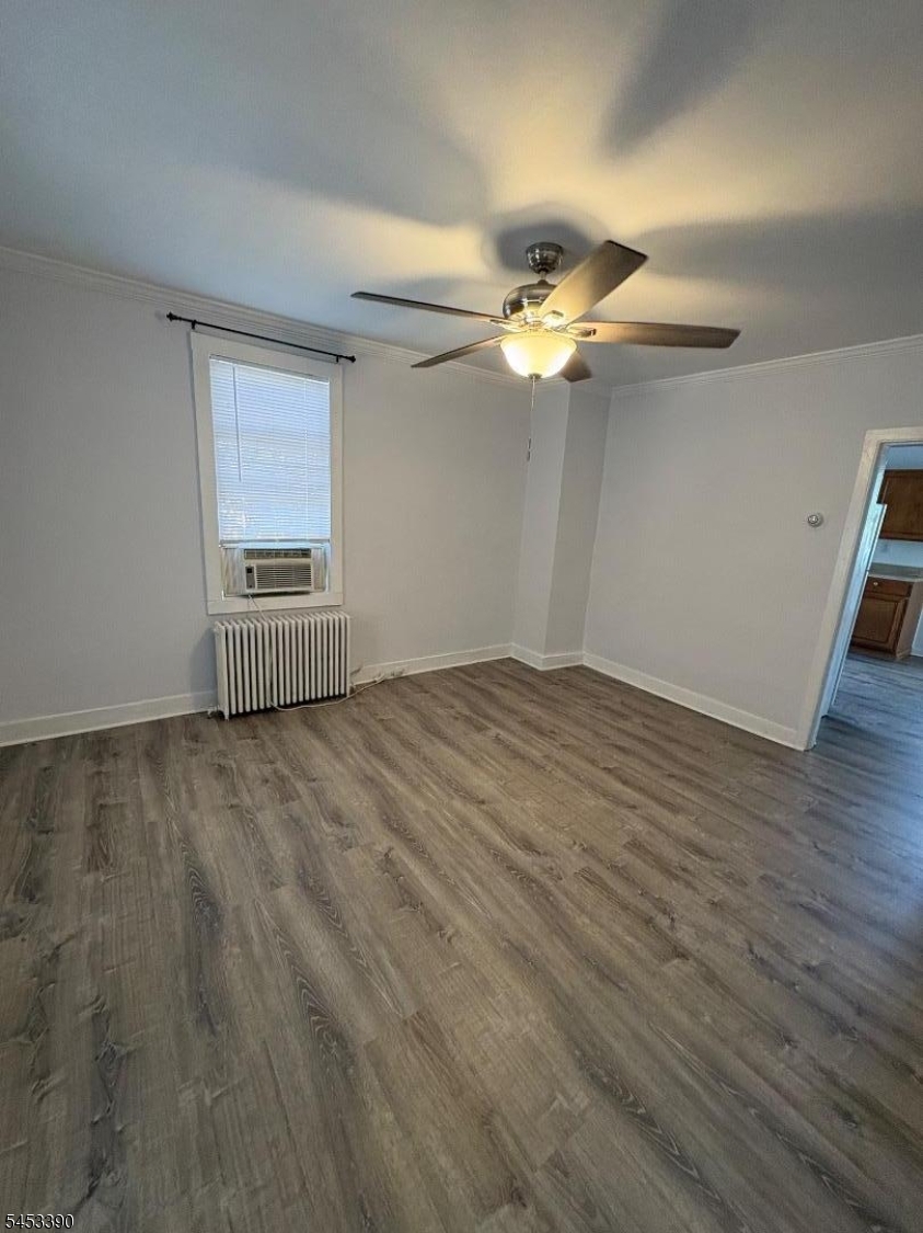43 2nd St Property Photo 3