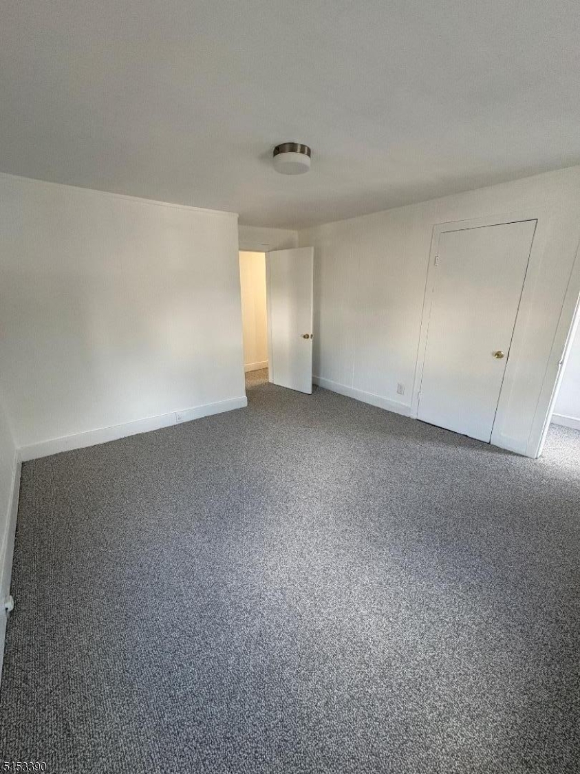 43 2nd St Property Photo 10