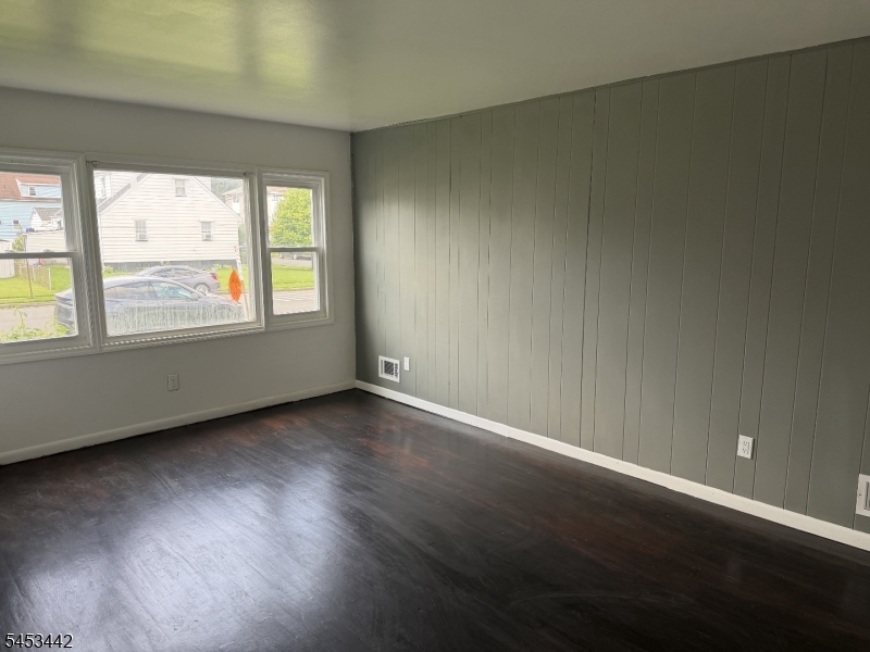 1110 Bower St Property Photo 2
