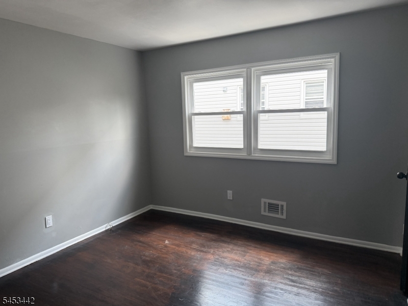 1110 Bower St Property Photo 4